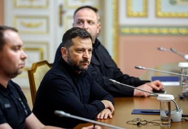 Kiev, 'dichiarazioni dall'estero confermano che Zelensky svolge bene il suo lavoro'
