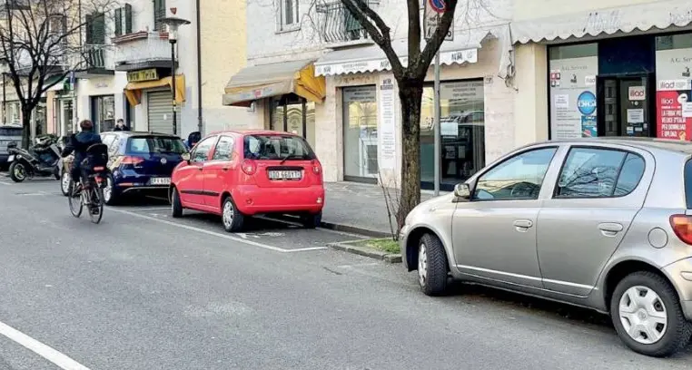 Bolzano e parcheggi, quattromila bollini impropri rilasciati ad aziende e famiglie