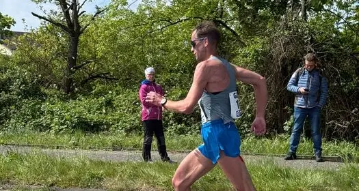 Schwazer, impresa a 41 anni: vince la maratona di marcia in Germania e stabilisce il record italiano