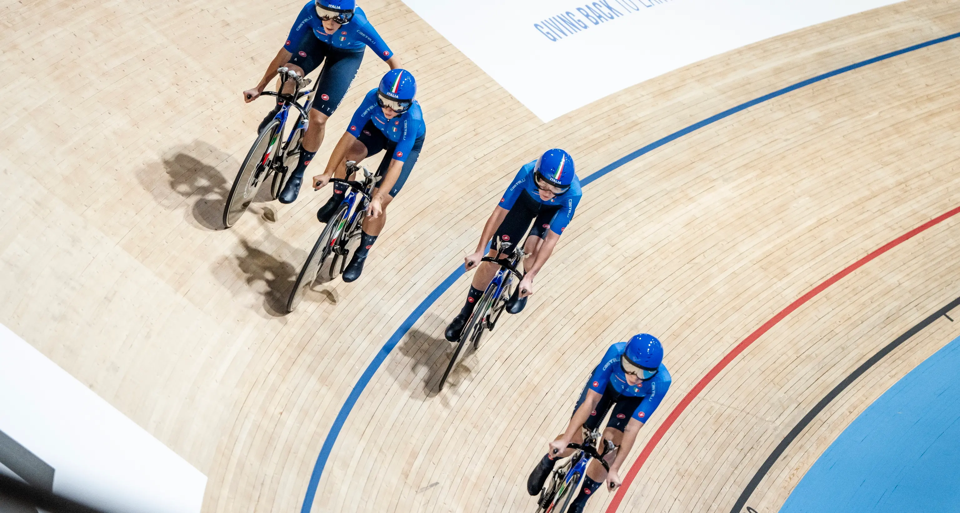 Ciclismo: Mondiali pista; Consonni d'argento nell'omnium
