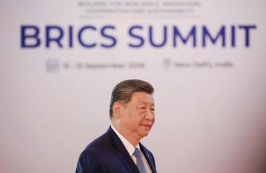 'Cina minaccia di far saltare il vertice Xi-Trump se Usa vendessero armi a Taiwan'