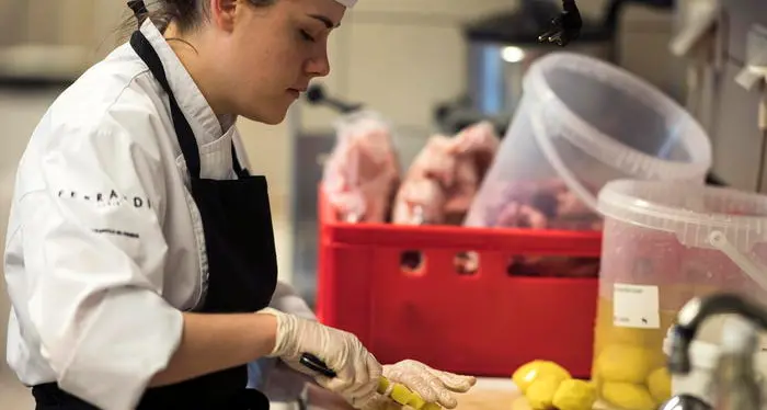 Bruxelles propone modifiche alla direttiva rifiuti: \"ridurre gli sprechi alimentari del 30% in 10 anni\"