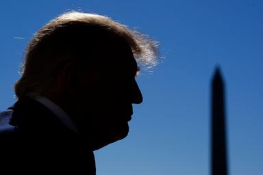 Trump, 'Obama presidente incompetente e ora sostiene un jihadista anti-semita'