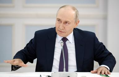 Putin, 'risponderemo ai sequestri di nostre navi da parte degli europei'