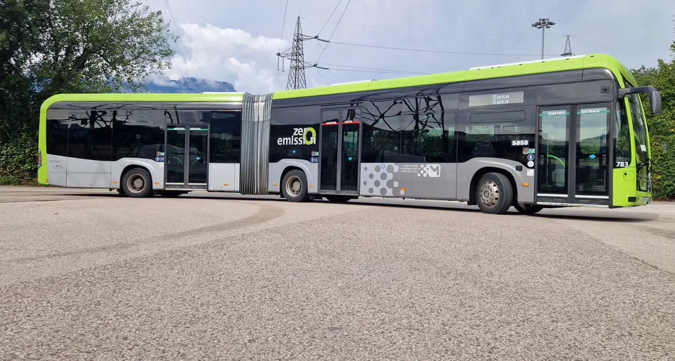 Trasporto pubblico, 72 milioni per 120 nuovi autobus green di Sasa