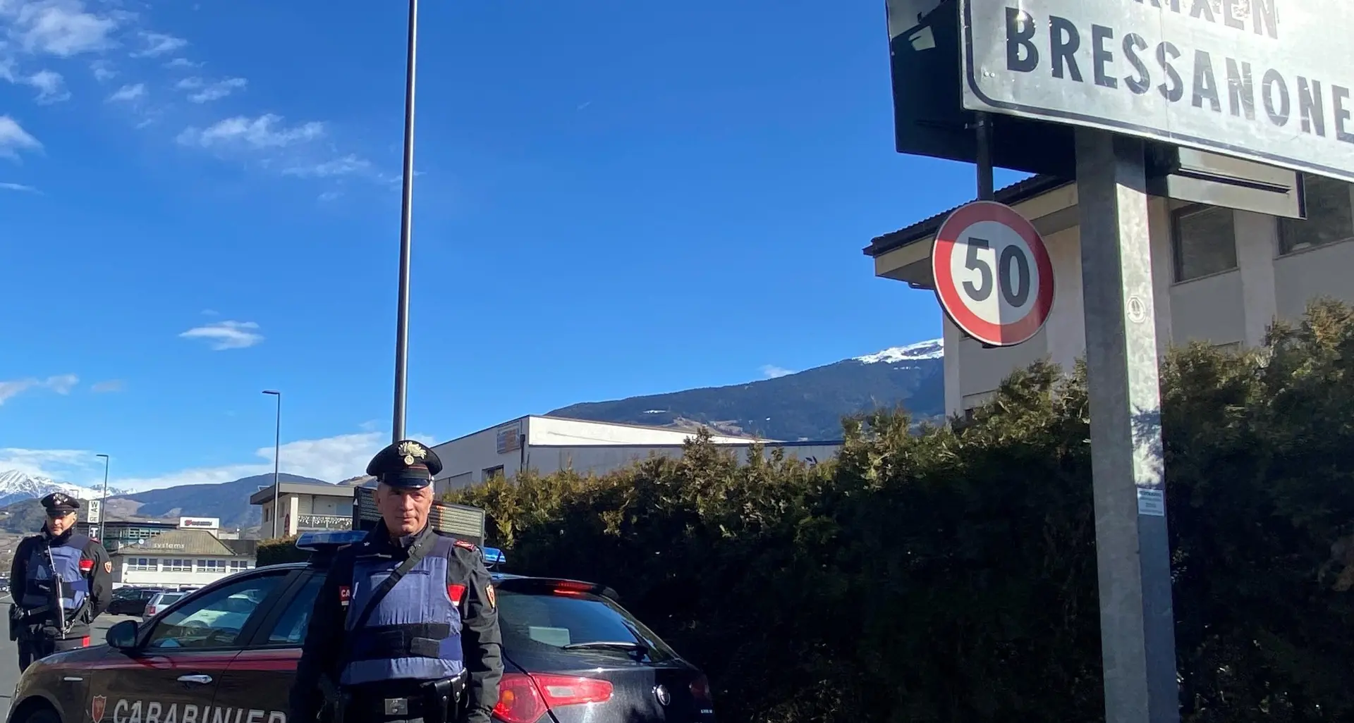 Bressanone, bambinaia trovata ubriaca e priva di coscienza: denunciata. Salvata la piccola di 2 anni
