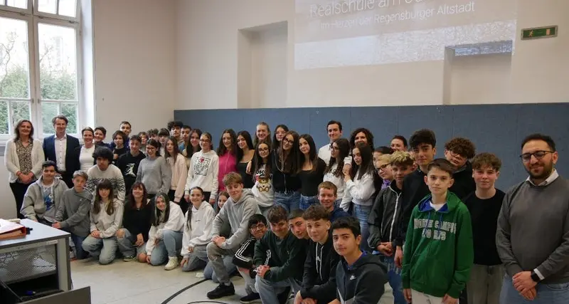 Bressanone, la scuola e le radici del legame con Ratisbona: “amici” dal 1969
