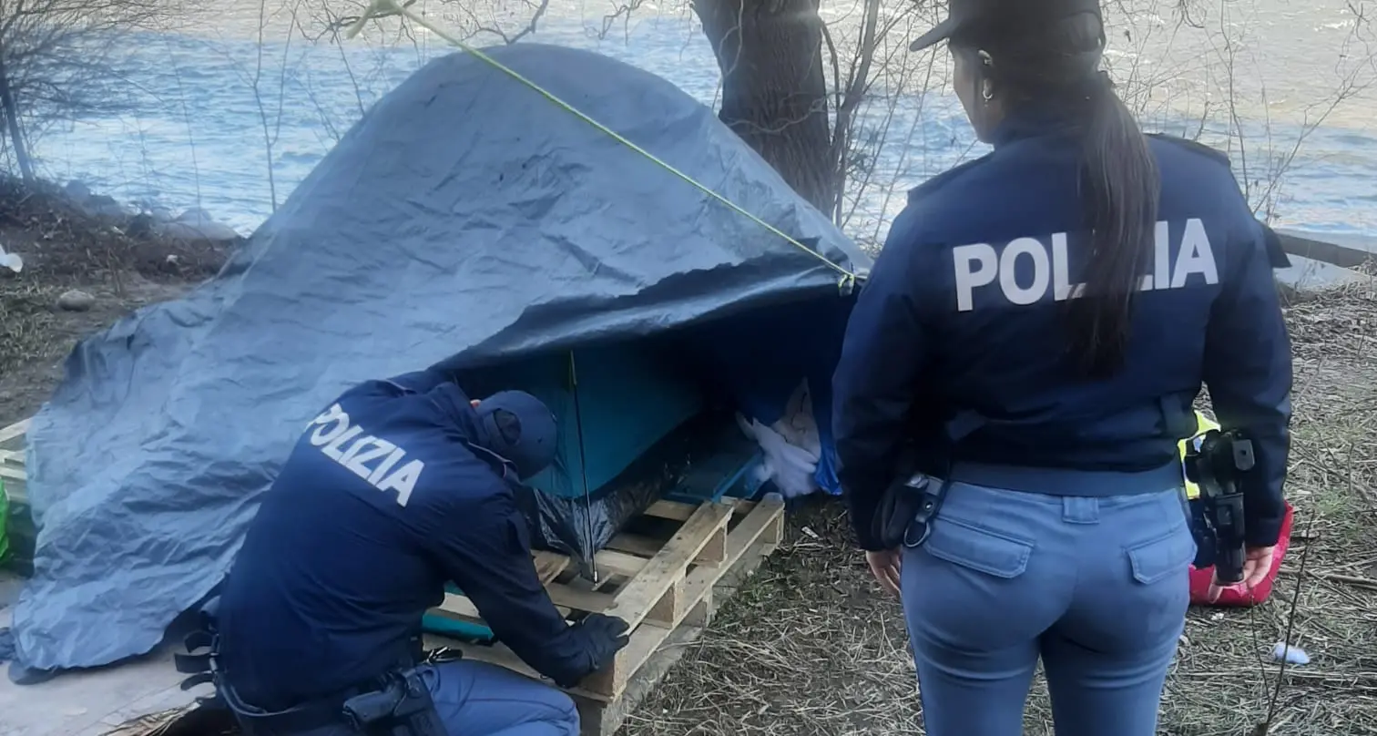 Pregiudicato accampato a Bolzano arrestato per spaccio in Lungo Isarco
