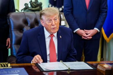 Sondaggio, il 67% degli americani boccia Trump, il 29% lo promuove