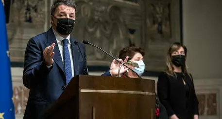 Pd e M5s blindano Conte, ma Renzi prende ancora tempo