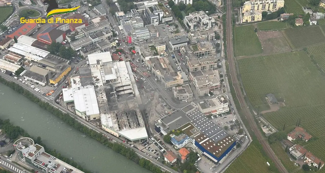 Alpitronic, vigili del fuoco ancora sul posto: la Procura di Bolzano apre un fascicolo