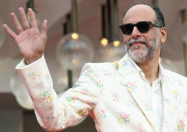Proiezione in sala cinematografica, spettatori davanti a uno schermo durante un evento di cinema, immagine di approfondimento