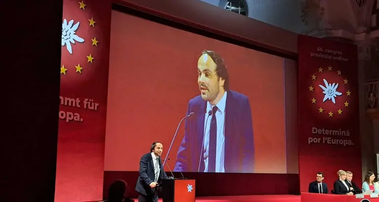 Svp, l’ex Obmann Achammer: «È stato un onore. Il partito è un esempio di raccolta»