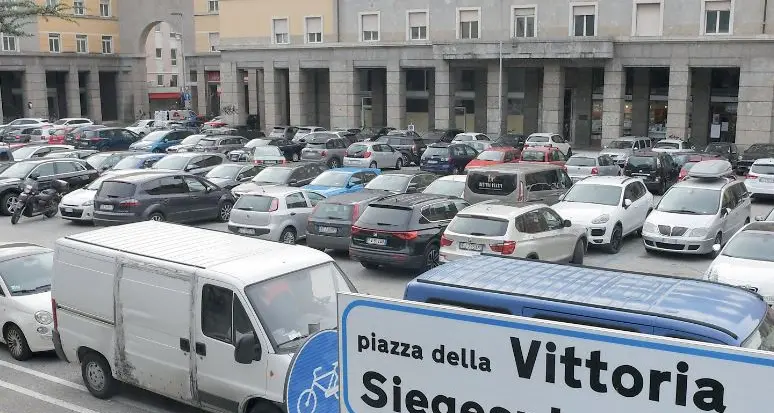 Park Vittoria, la gara va deserta