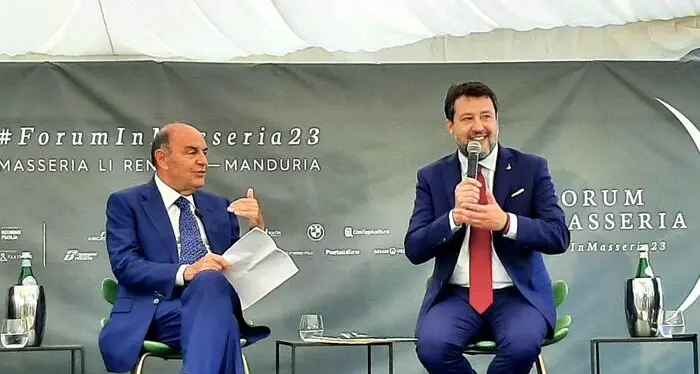 Autotrasporto al Brennero, Salvini: \"Dall’Austria un atto di violenza e illegalità\"