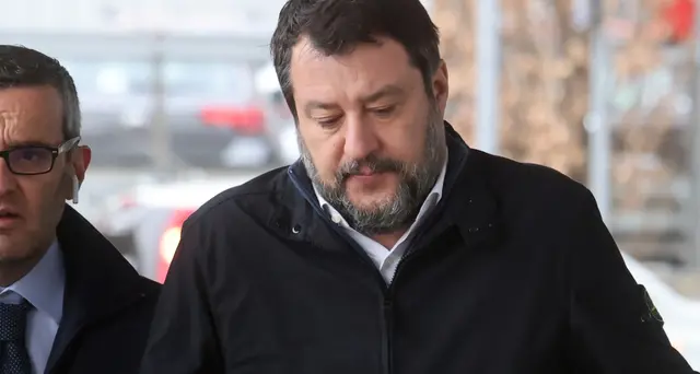 Caro carburante: Salvini, governo intervenga in settimana