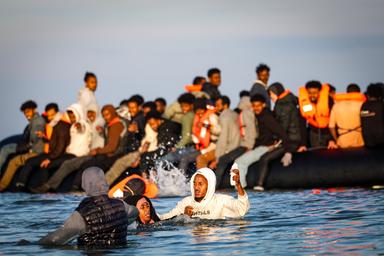 Fonti Parigi all'ANSA, 'Francia per il momento non rimanderà i migranti in Italia'