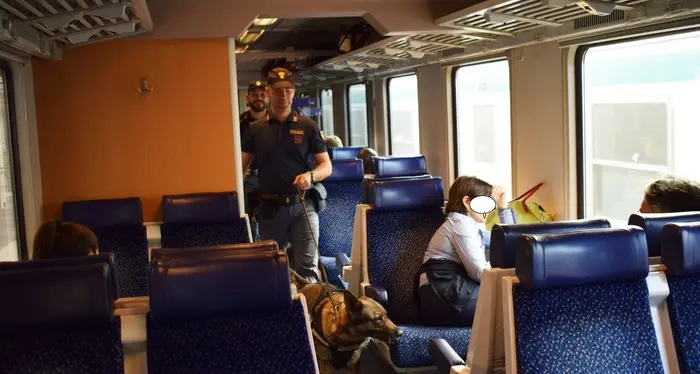 Senza documenti e con precedenti di spaccio: arrestati due 29enni