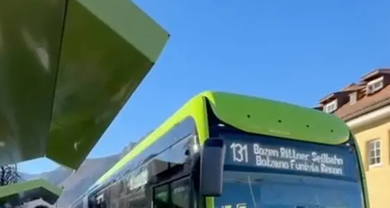 I primi nuovi bus ad emissioni zero sulle strade dell'Alto Adige