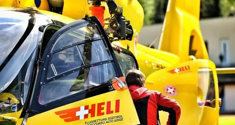 Rischia di annegare nella piscina di Curon Venosta, bimbo di 4 anni ancora molto grave