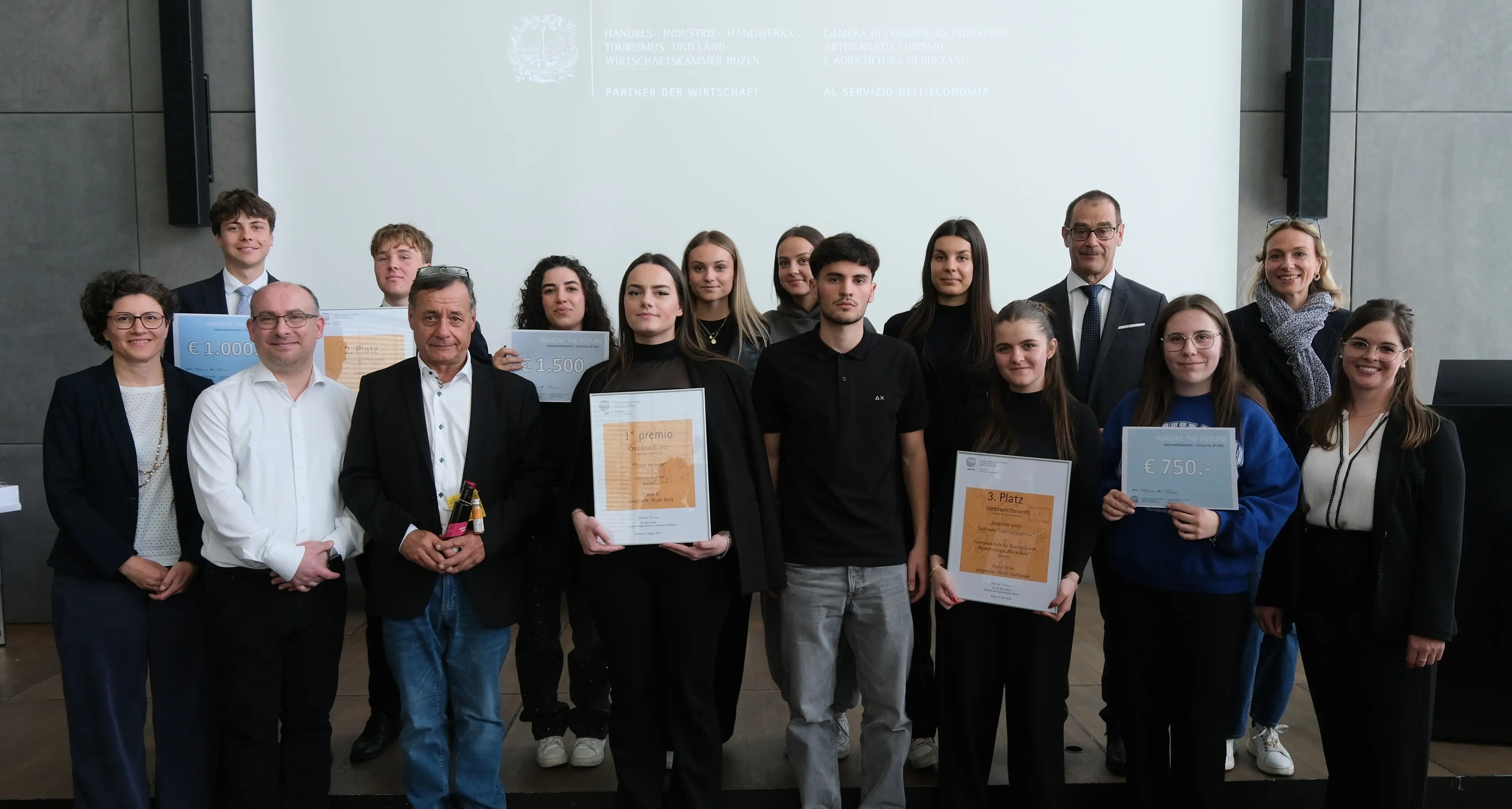 Giovani e innovazione a Bolzano: premiati i progetti del futuro