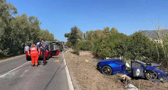 Grave incidente in Sardegna, morti carbonizzati due coniugi svizzeri. Feriti anche alcuni turisti altoatesini