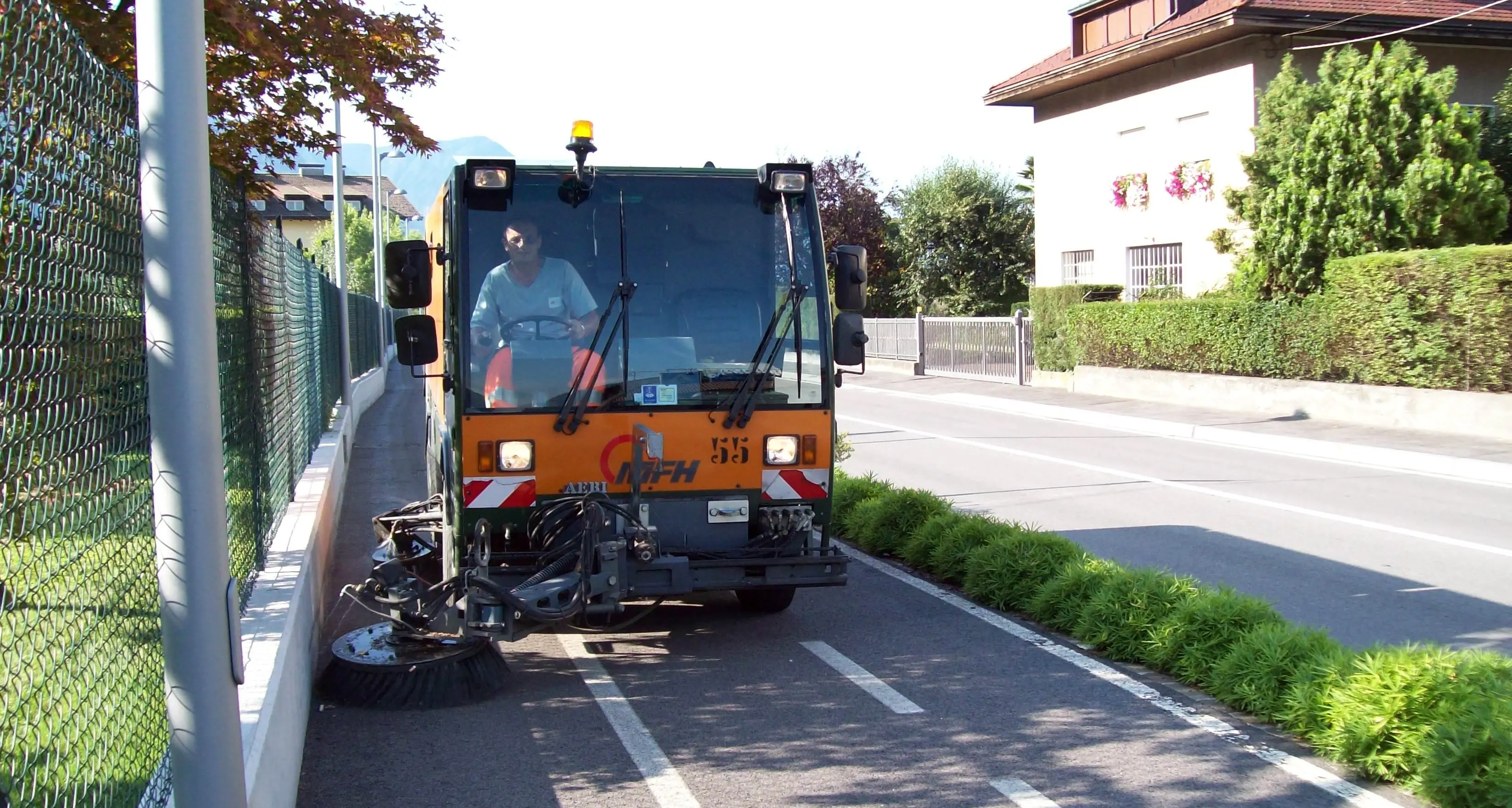Pulizie di primavera per tutte le strade di Bolzano: si parte il 28 marzo