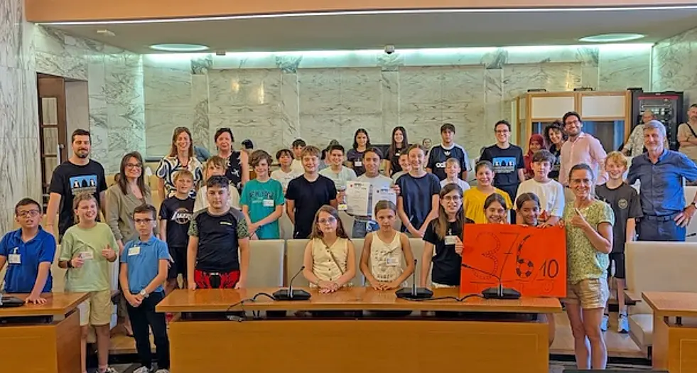 Merano, il Consiglio dei ragazzi chiude il mandato: raccolti rifiuti e organizzato un talent show