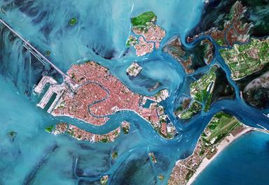 I colori della laguna di Venezia visti dai satelliti Iride