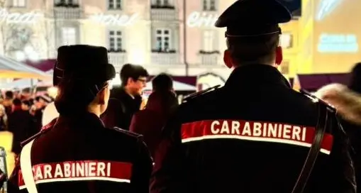 Spaccio, estorsione e rapina: nei guai due ragazzi di appena 16 e 17 anni