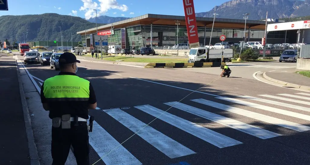 Bolzano, ciclista investito in via Buozzi