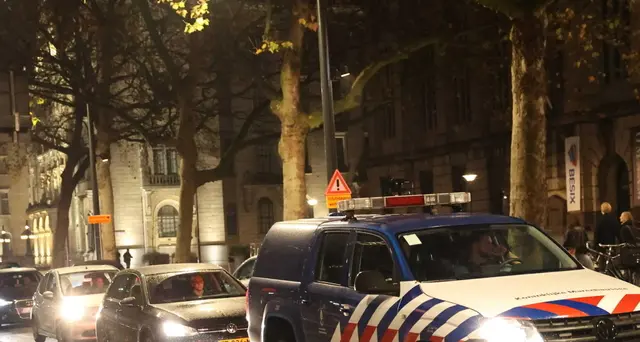 Olanda: 40 arresti dopo notte di rivolte anti-lockdown