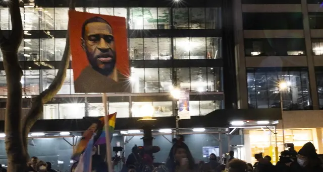 Floyd: via al processo con la selezione dei giurati