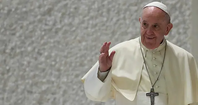 Terremoto: Papa, aiuto istituzioni contribuisca a rinascita
