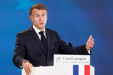 Macron stasera parlerà alla nazione