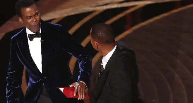 Oscar: Will Smith si scusa con Chris Rock per lo schiaffo