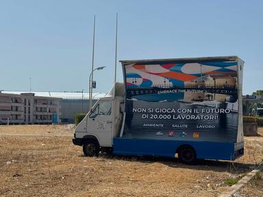 Sindacati, 'non si gioca con il futuro di 20mila lavoratori ex Ilva'