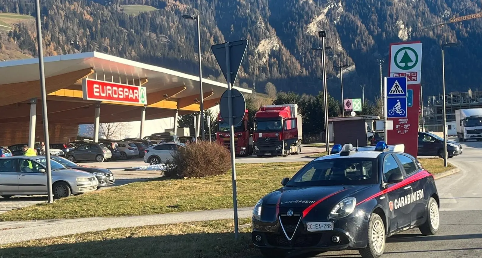 Vipiteno, ruba al supermercato e fugge: denunciato grazie alle telecamere