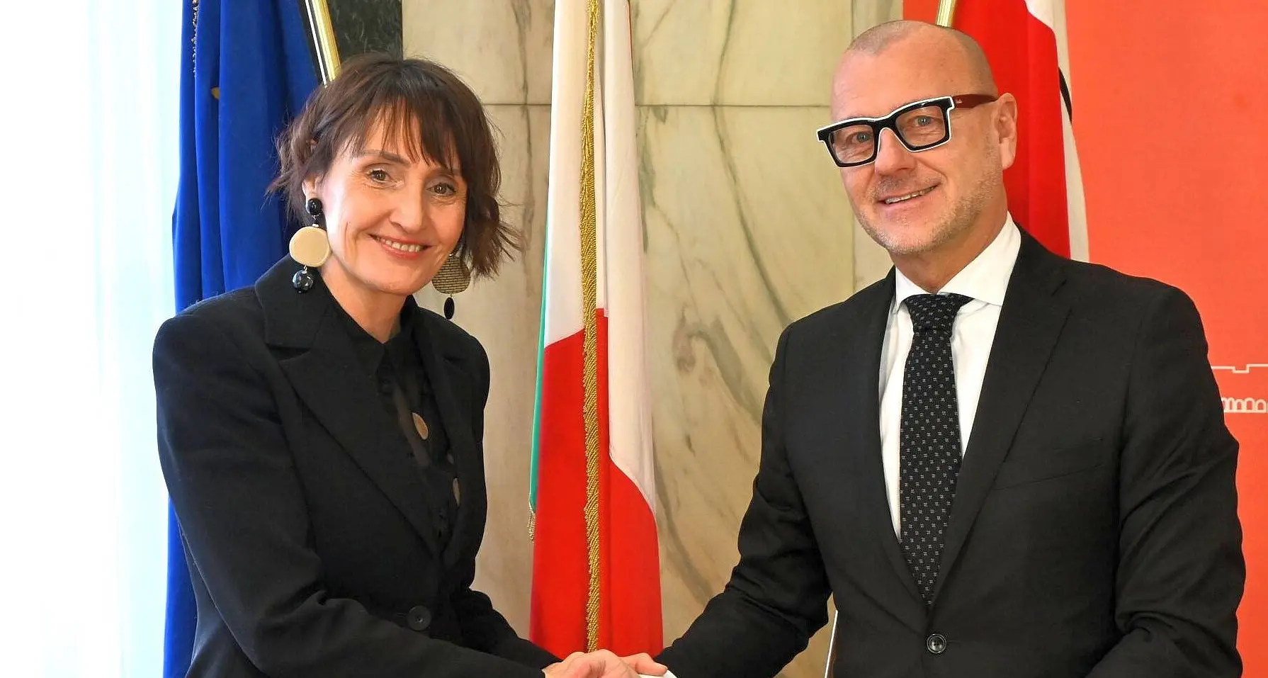 Primo incontro in municipio tra Travaglini e Corrarati: focus su sicurezza e accoglienza