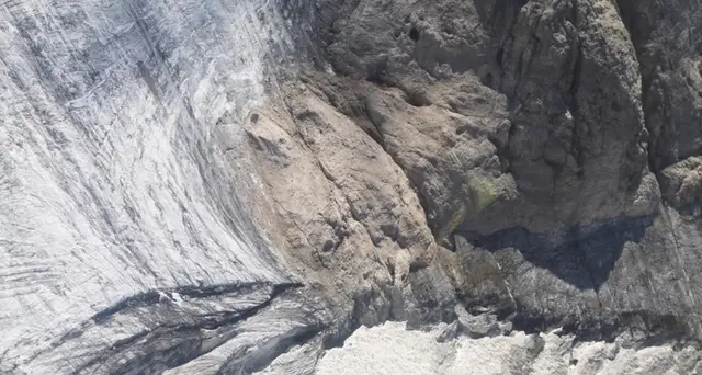 Marmolada: si è formato nuovo grande crepaccio di 200 metri