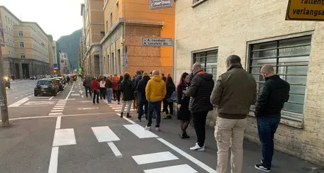 Kompatscher: stop test gratuiti alle farmacie