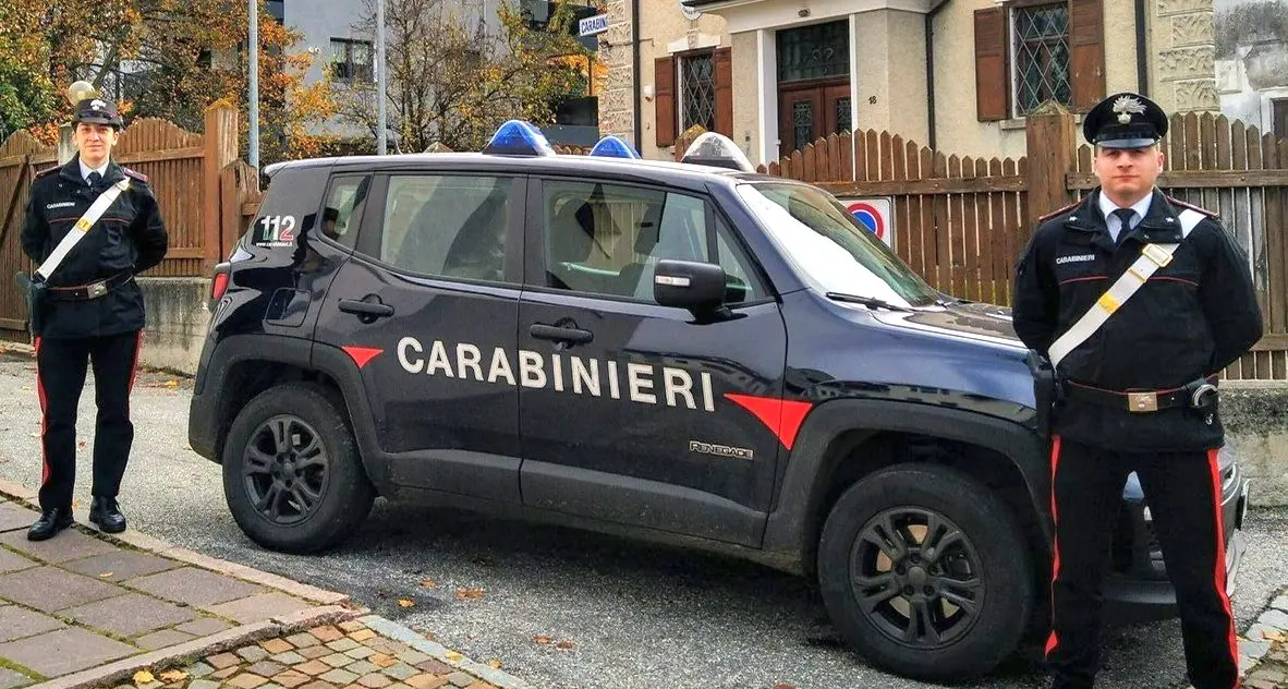 Finto sms Nexi e conto svuotato: truffatore denunciato dai carabinieri