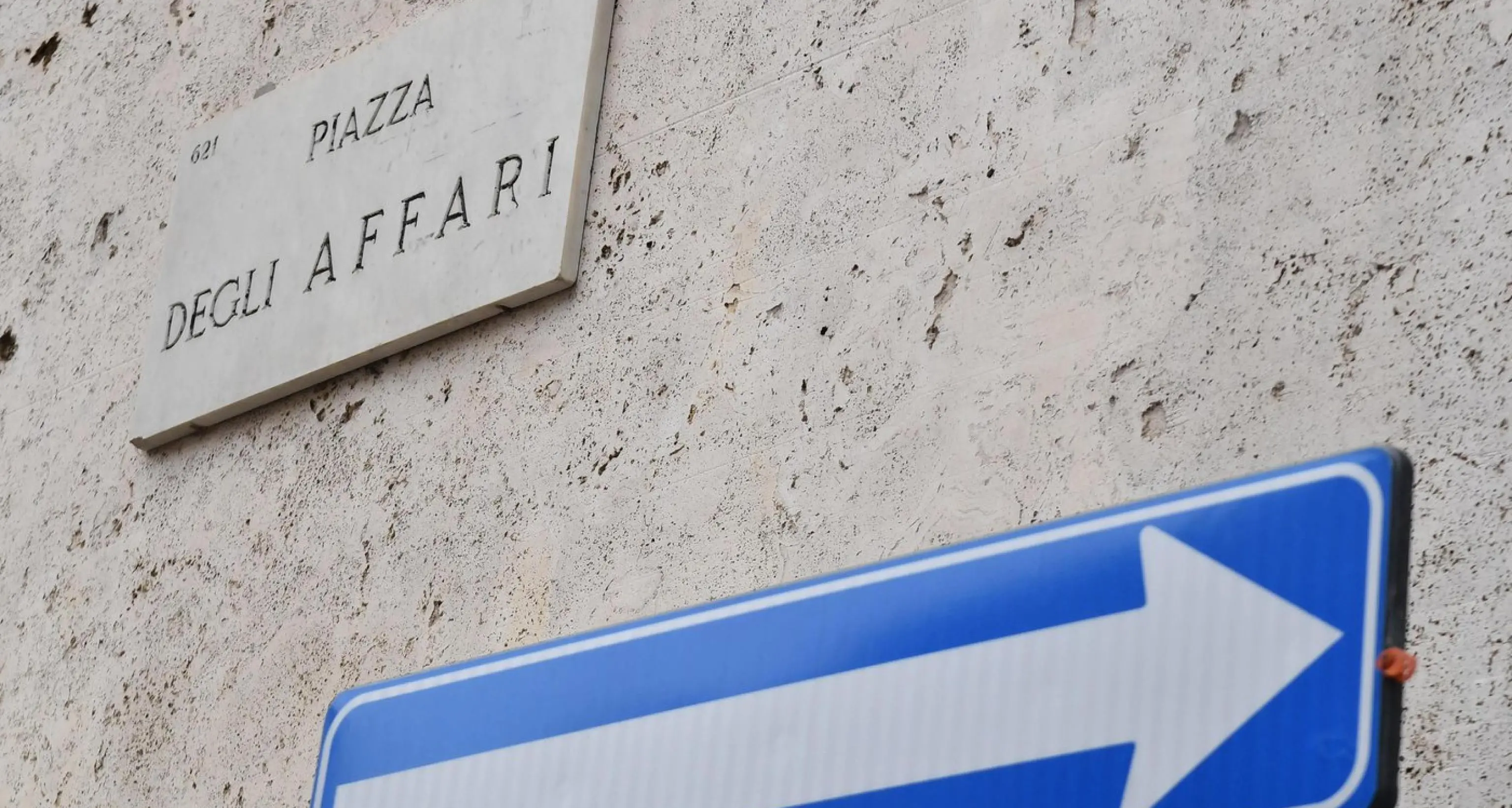 ++ Borsa: Milano spinta dal risiko supera la soglia dei 51.000 punti ++