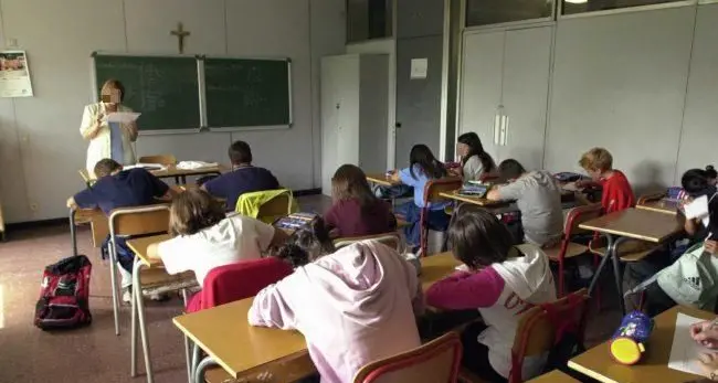 Concorso per 71 posti nelle scuole in lingua italiana