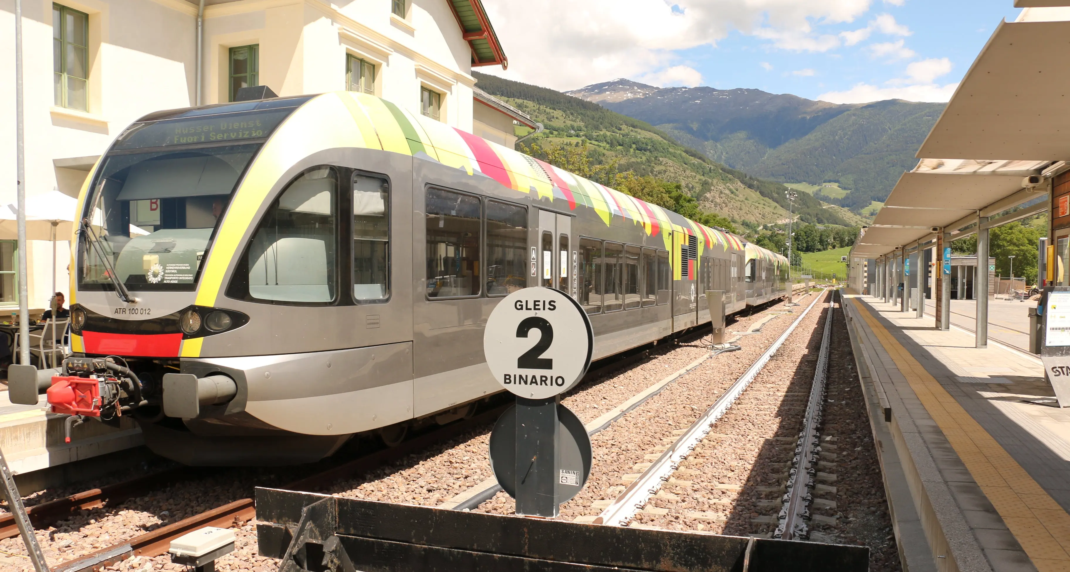 Test sulla linea della Val Venosta: meno treni, ma i bus garantiscono il servizio