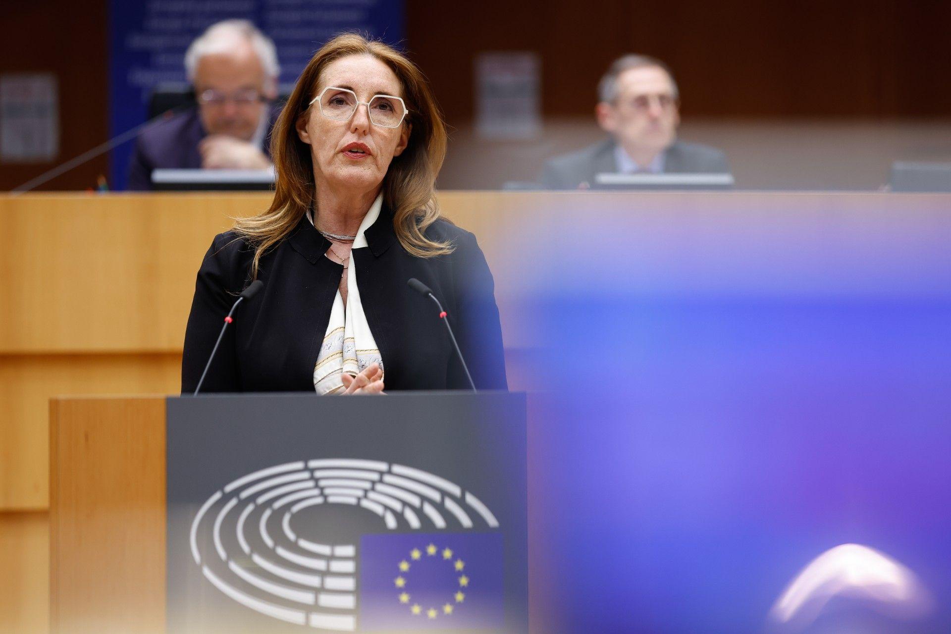Futuro Valbruna, Donazzan: «Salvaguardati lavoro e produzione»