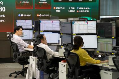 Borsa: Asia a ranghi ridotti, Tokyo chiusa, scivola Seul (-3,65%)
