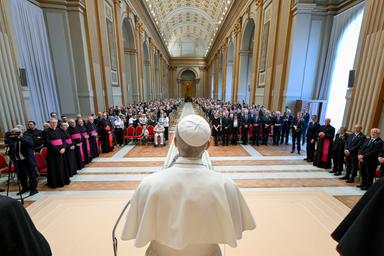 Annullate tutte le udienze del Papa fino al 20 ottobre