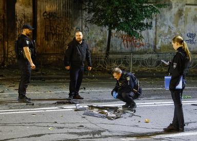Missili balistici lanciati su Kiev, esplosioni in città