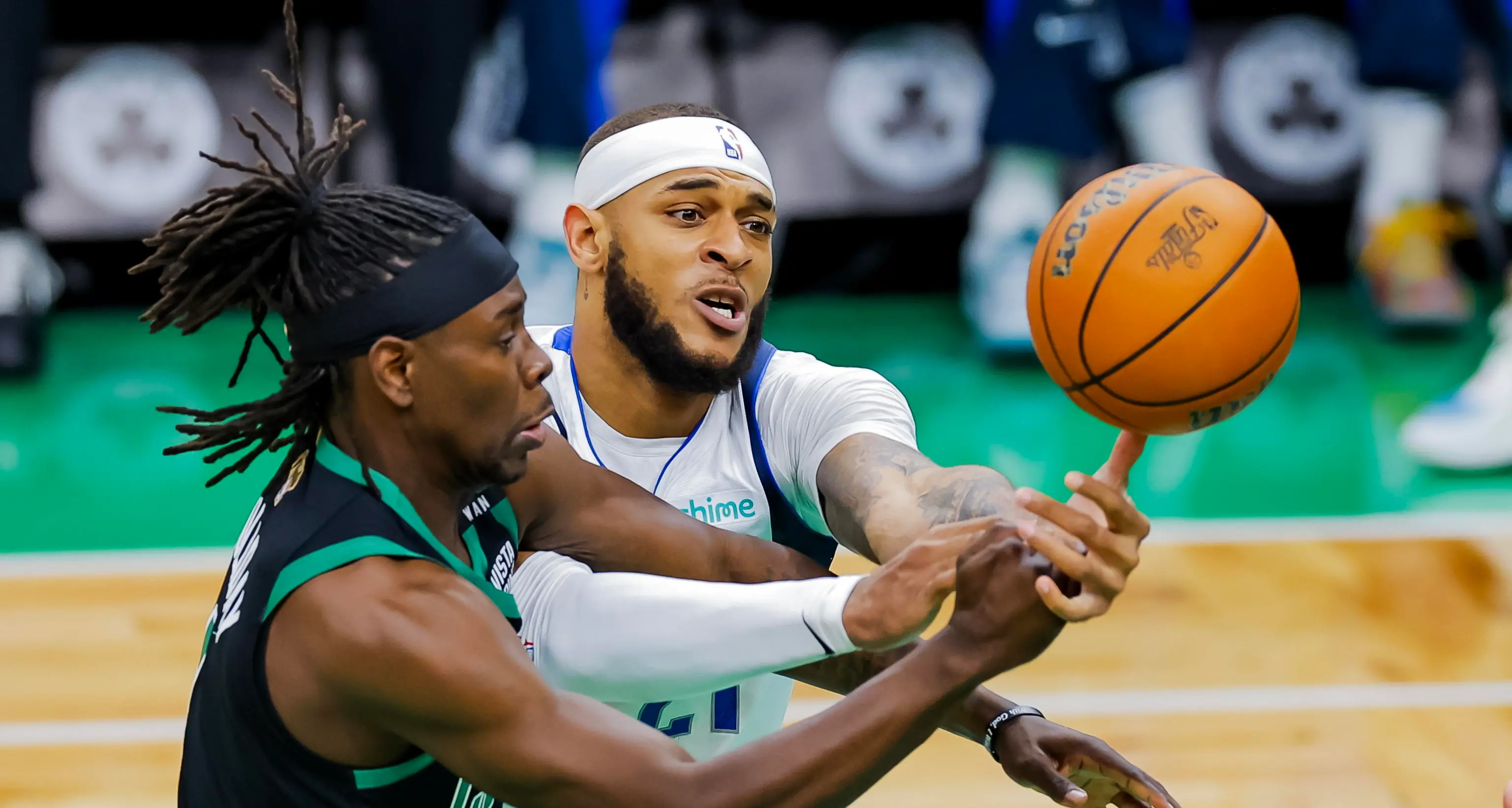 Basket: finali Nba; Boston vince anche gara-2, Dallas ko 105-98
